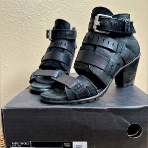Sorel Nadia heels, size 7